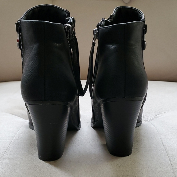 Heel Booties - Picture 3 of 4